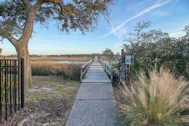 141 Wando Reach Road, Charleston, SC 29492