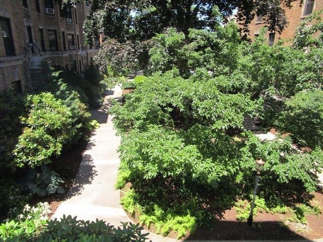 118 Riverway 8, Boston, MA 02215