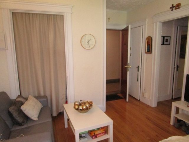 118 Riverway 8, Boston, MA 02215