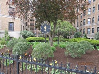 118 Riverway 8, Boston, MA 02215