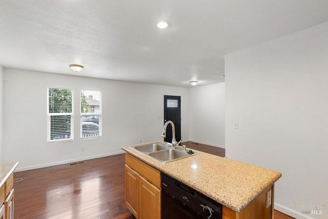 140 Wallace Ave, Vallejo, CA 94590