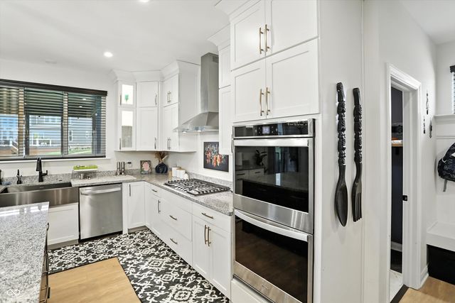 16041 Flowing Creek Way, Westfield, IN 46074