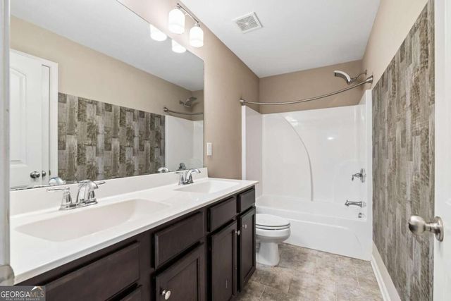 1239 Side Step Trace, Lawrenceville, GA 30045
