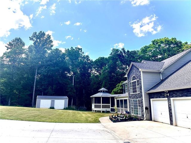 8093 Banks Mill Road, Douglasville, GA 30135
