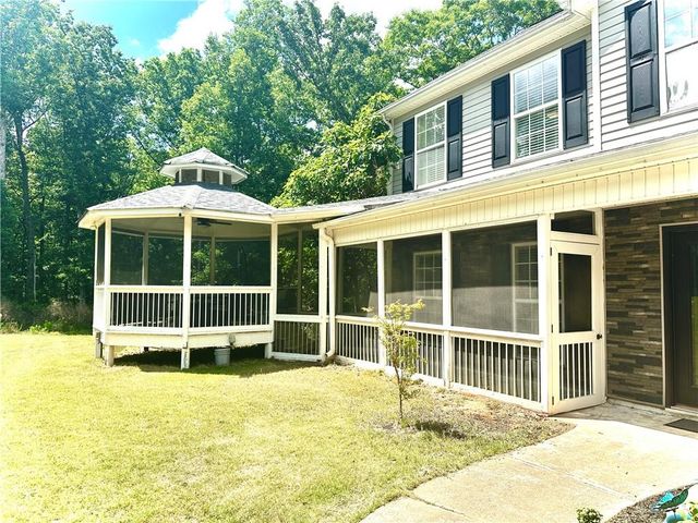 8093 Banks Mill Road, Douglasville, GA 30135