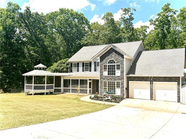8093 Banks Mill Road, Douglasville, GA 30135