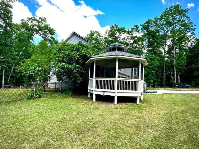 8093 Banks Mill Road, Douglasville, GA 30135