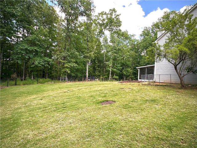 8093 Banks Mill Road, Douglasville, GA 30135