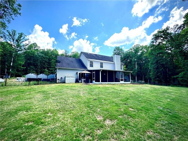 8093 Banks Mill Road, Douglasville, GA 30135