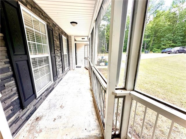 8093 Banks Mill Road, Douglasville, GA 30135