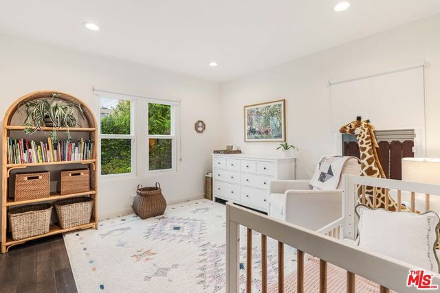 239 N Everett Street, Glendale, CA 91206