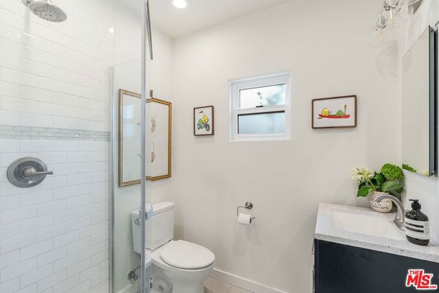 239 N Everett Street, Glendale, CA 91206