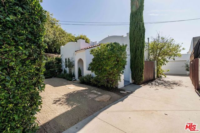 239 N Everett Street, Glendale, CA 91206