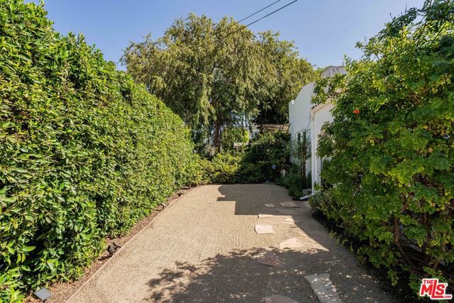 239 N Everett Street, Glendale, CA 91206