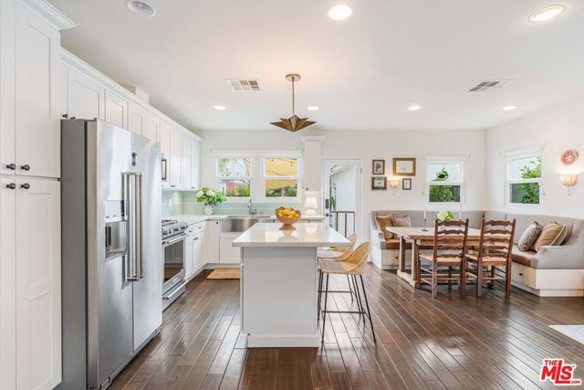 239 N Everett Street, Glendale, CA 91206