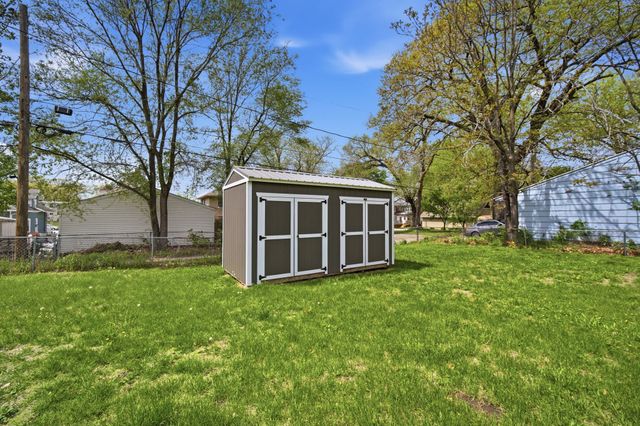 1424 & 1426 E 9th Street, Des Moines, IA 50316