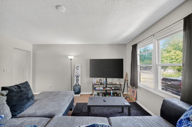 1424 & 1426 E 9th Street, Des Moines, IA 50316