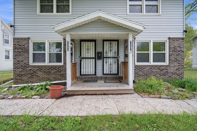 1424 & 1426 E 9th Street, Des Moines, IA 50316