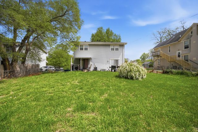 1424 & 1426 E 9th Street, Des Moines, IA 50316