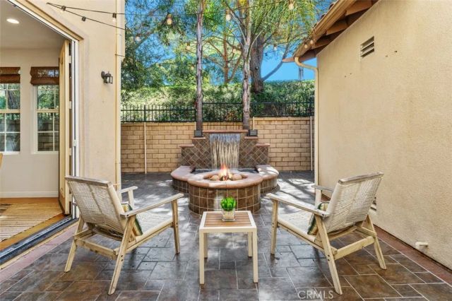 95 Canopy, Irvine, CA 92603
