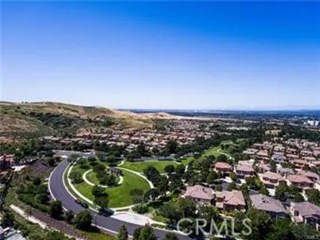 95 Canopy, Irvine, CA 92603