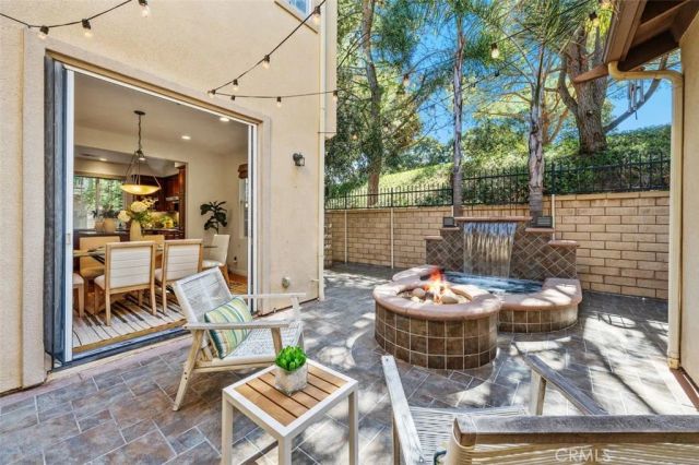 95 Canopy, Irvine, CA 92603