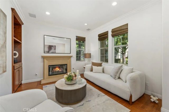 95 Canopy, Irvine, CA 92603