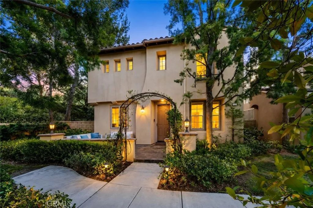95 Canopy, Irvine, CA 92603