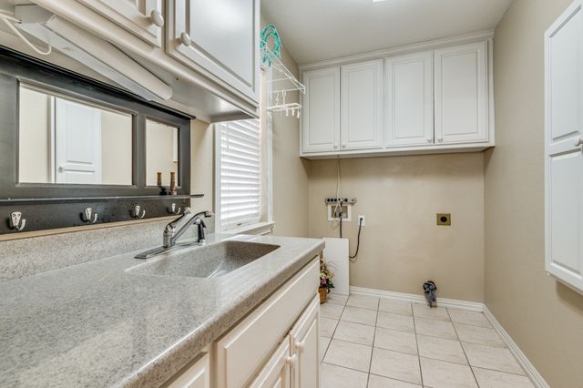 1008 Gabriel Lane, Fort Worth, TX 76116