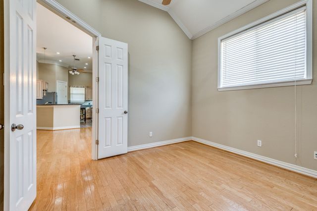 1008 Gabriel Lane, Fort Worth, TX 76116