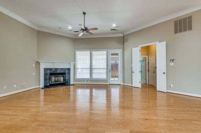 1008 Gabriel Lane, Fort Worth, TX 76116