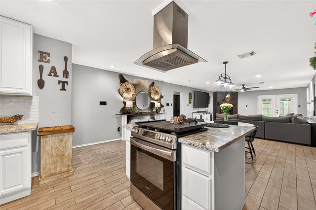 1819 Landmark Drive, Richmond, TX 77406