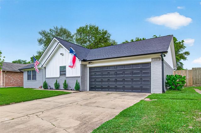 1819 Landmark Drive, Richmond, TX 77406