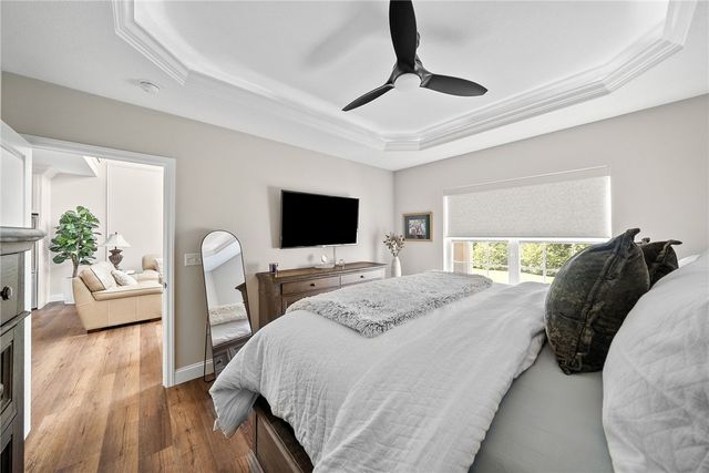 996 Surrey Woods Dr, North Strabane, PA 15317