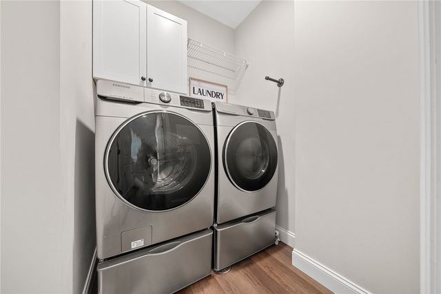 996 Surrey Woods Dr, North Strabane, PA 15317