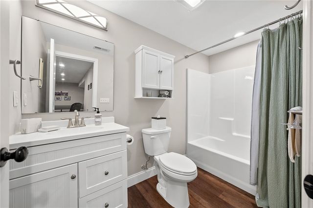 996 Surrey Woods Dr, North Strabane, PA 15317