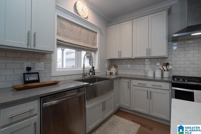 3287 SAWYER DRIVE, Hoover, AL 35226