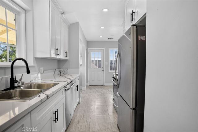 512 N Lazard, San Fernando, CA 91340