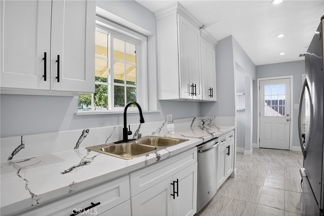 512 N Lazard, San Fernando, CA 91340