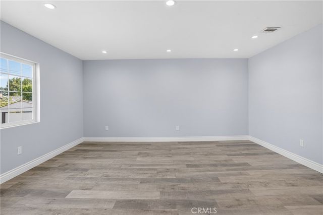 512 N Lazard, San Fernando, CA 91340
