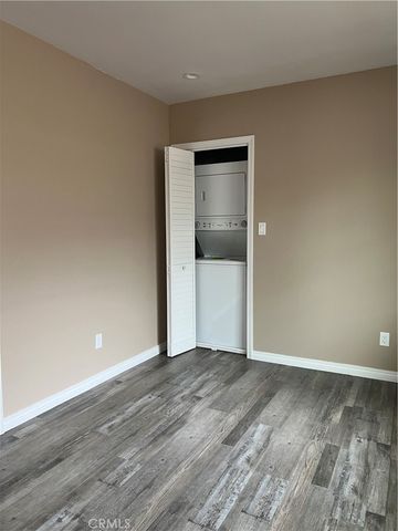 512 N Lazard, San Fernando, CA 91340