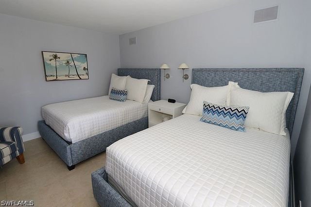 4041 Gulf Shore BLVD N 606, Naples, FL 34103
