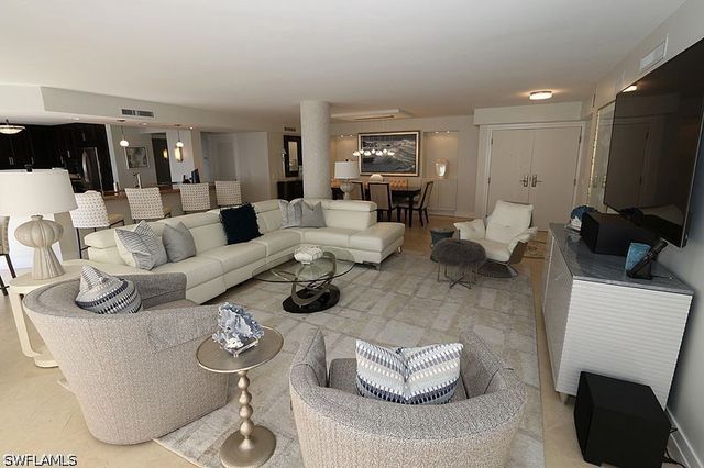4041 Gulf Shore BLVD N 606, Naples, FL 34103