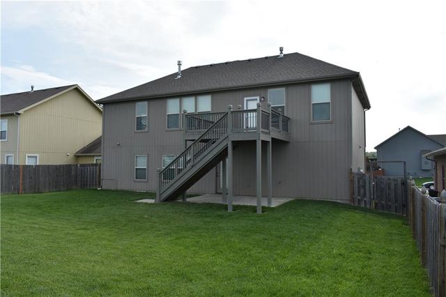 4777 S 22nd Street, Leavenworth, KS 66048