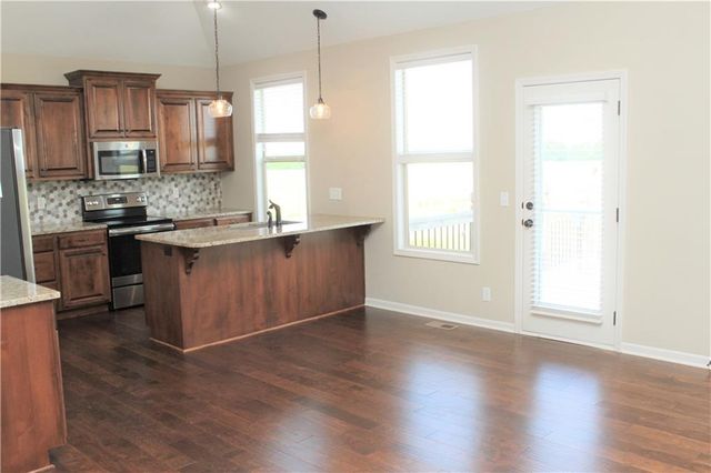 4777 S 22nd Street, Leavenworth, KS 66048