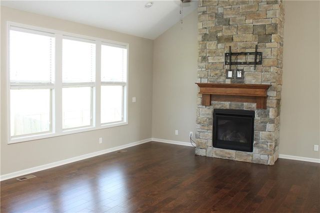 4777 S 22nd Street, Leavenworth, KS 66048