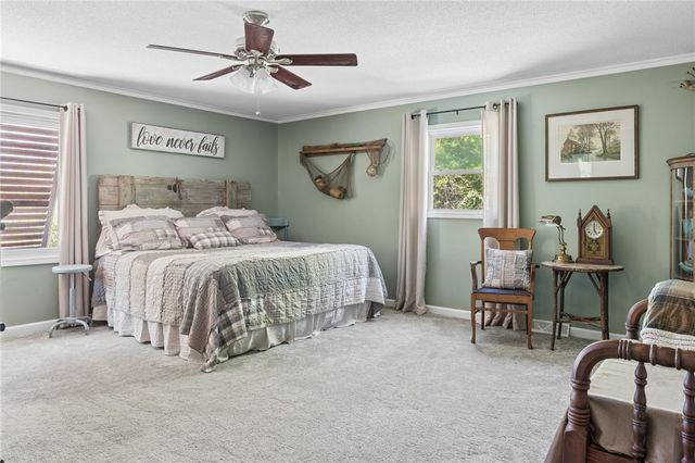 110 Mystic Cove Lane, Townville, SC 29689