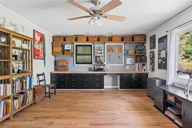 110 Mystic Cove Lane, Townville, SC 29689