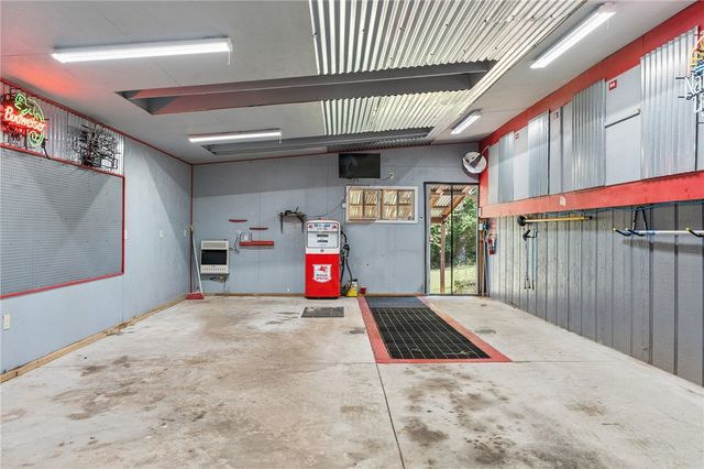 110 Mystic Cove Lane, Townville, SC 29689