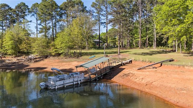 110 Mystic Cove Lane, Townville, SC 29689